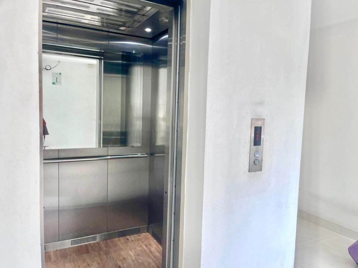 8 Residence Бангкок Екстер'єр фото
