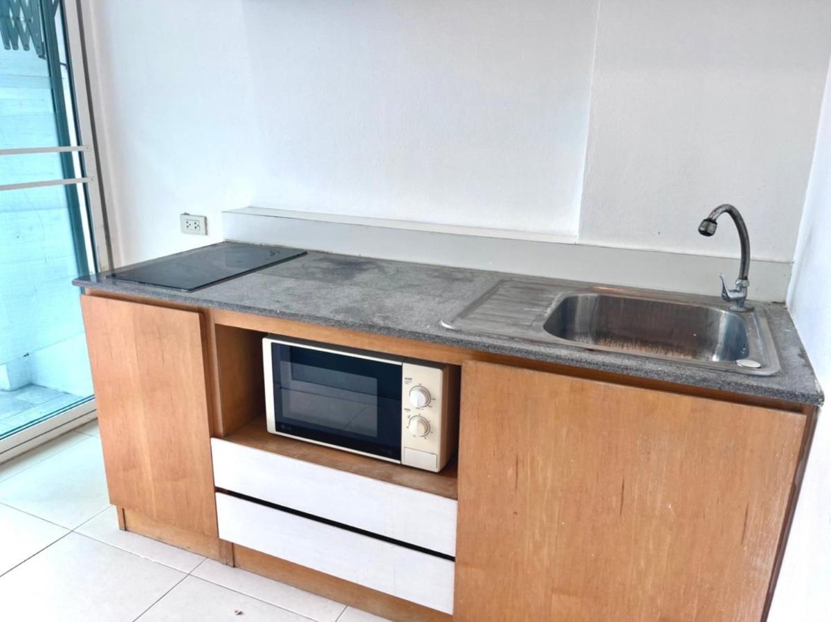 8 Residence Бангкок Екстер'єр фото