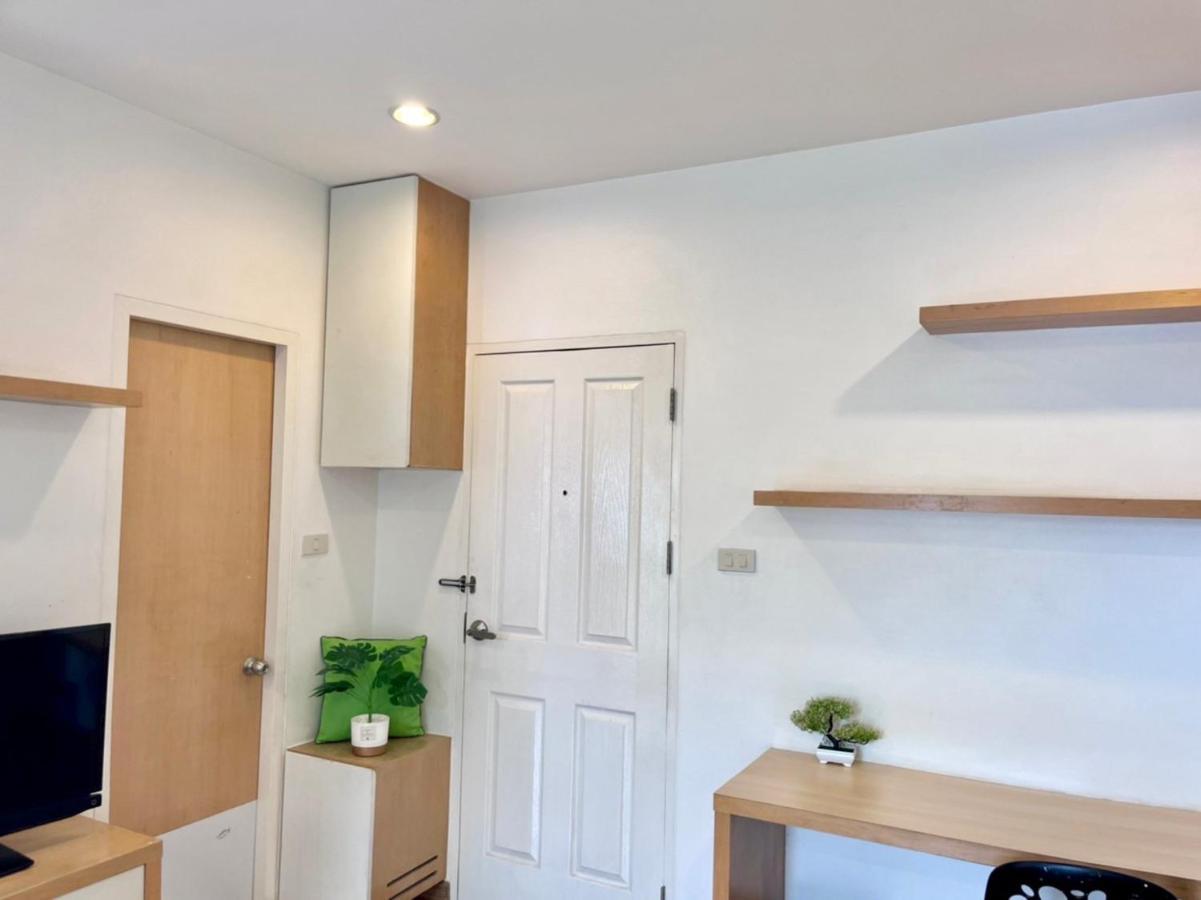8 Residence Бангкок Екстер'єр фото