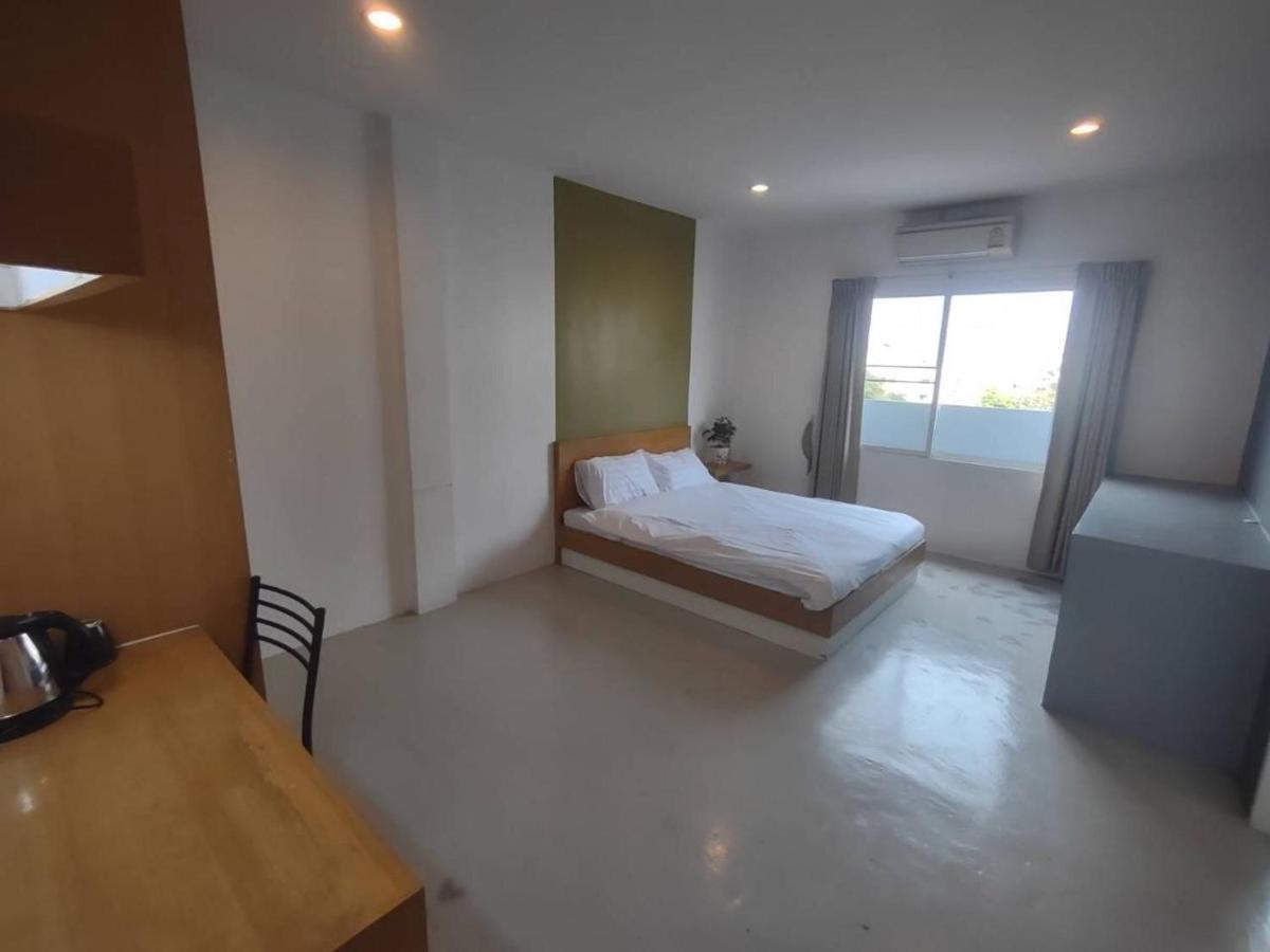 8 Residence Бангкок Екстер'єр фото